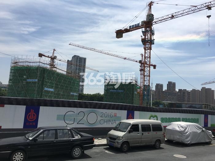 2016年7月初滨江锦绣之城实景---3、4号楼（左3右4）