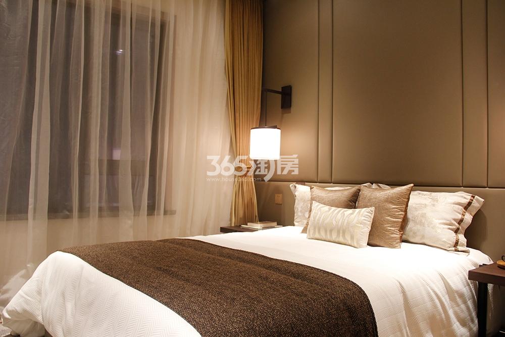 香港兴业耦园B户型140方样板房——卧室
